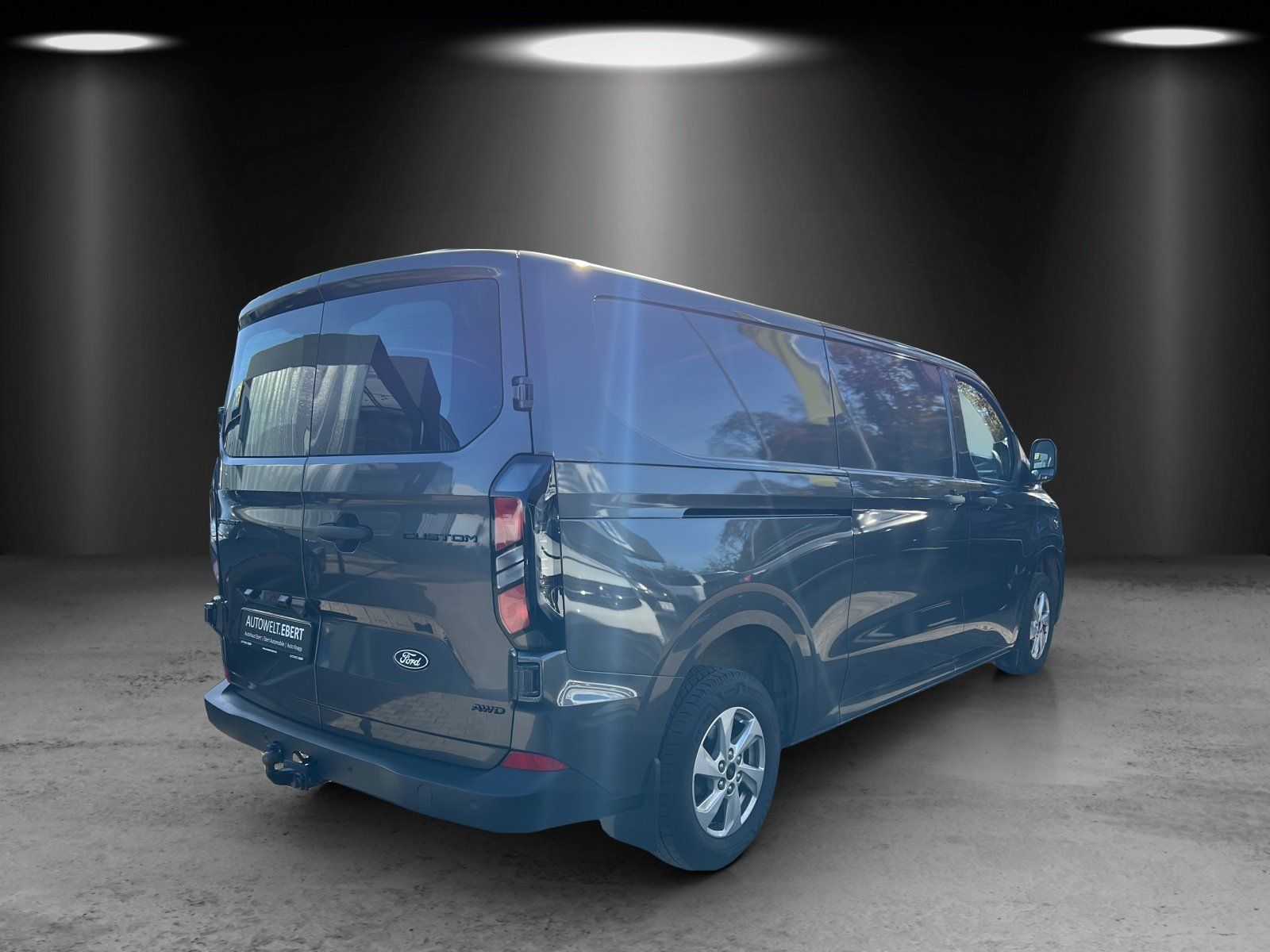 Fahrzeugabbildung Ford Transit Custom 2.0 EcoBlue L2 Trend AWD/PDC/AHK