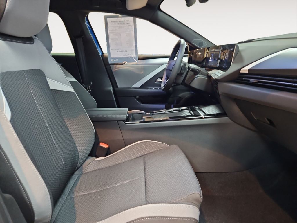 Fahrzeugabbildung Opel Astra 1.2 Turbo Hybrid 48 V Edition (L)