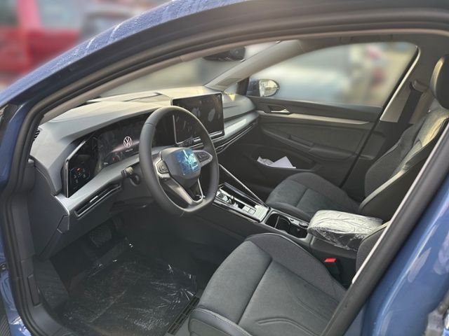 Fahrzeugabbildung Volkswagen Golf Variant Style 1,5 l eTSI OPF 110 kW (150 PS