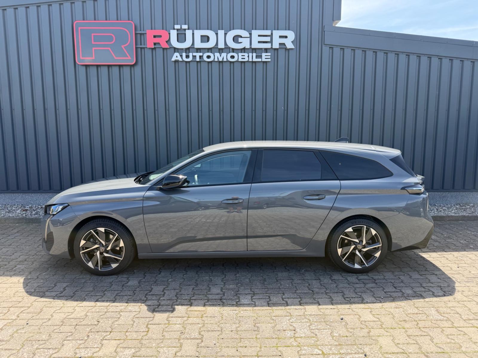 Peugeot 308 SW Allure*1 Hand*AHK*8 fach Bereift*