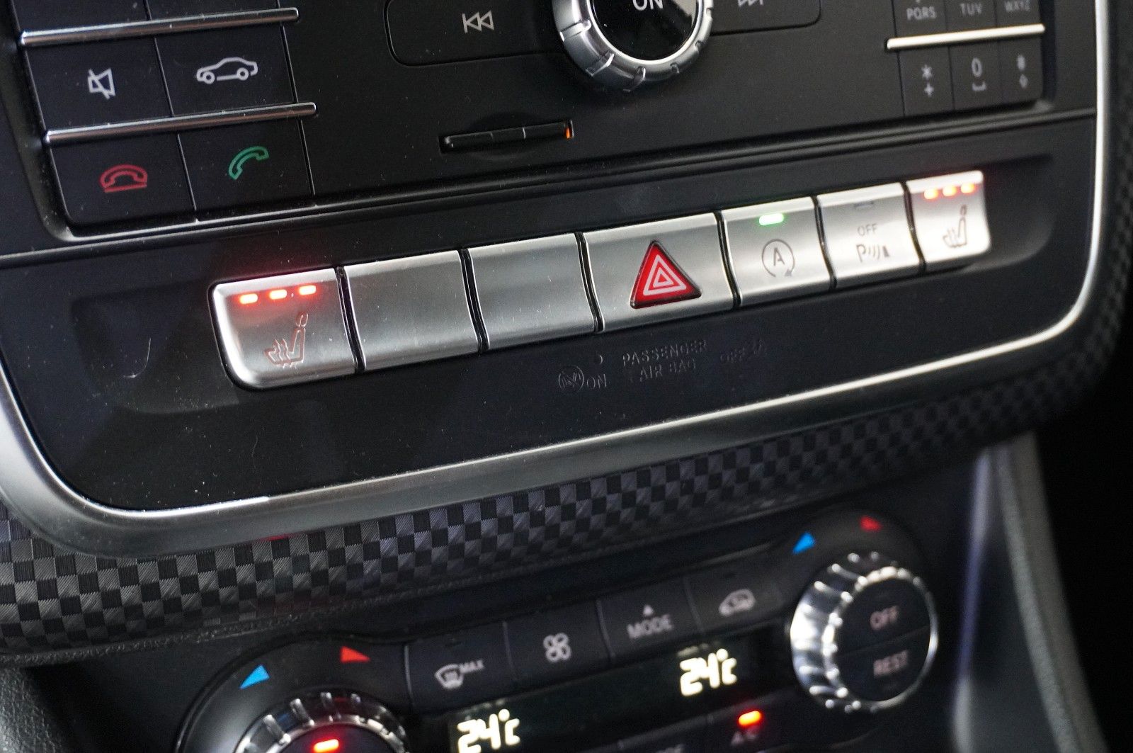 Fahrzeugabbildung Mercedes-Benz A 180D CDI URBAN NAVI/SHZ/PDC/TEMP./SPORT/USB