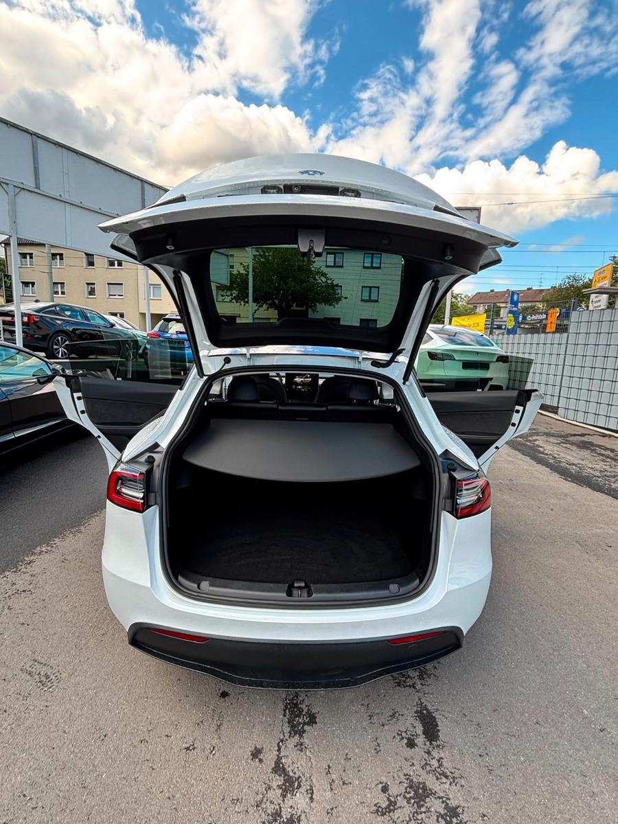Tesla Model Y Long Range Dual AWD # AHK # incl.MWST, миниатюра 9