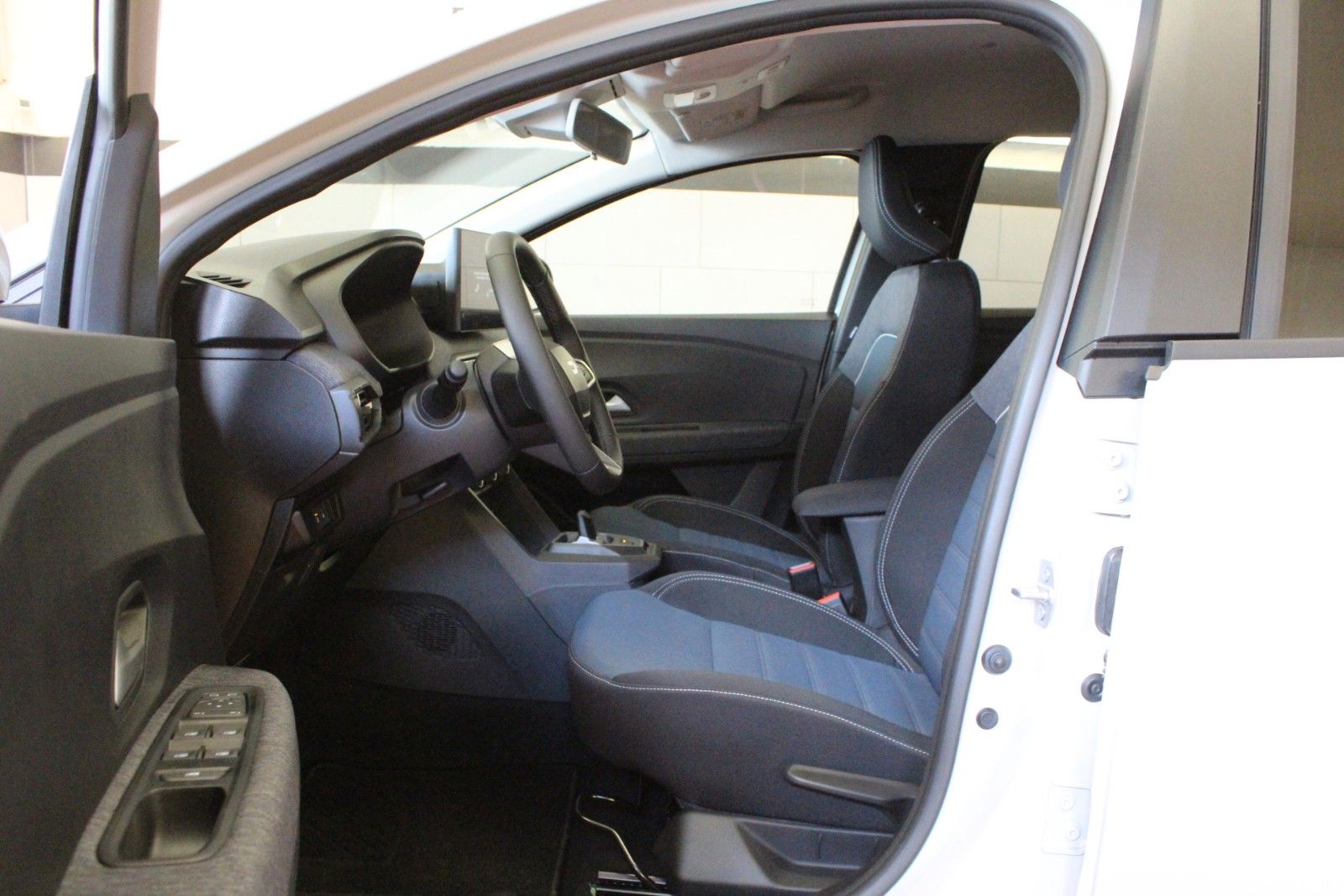 Fahrzeugabbildung Dacia Jogger Hybrid 155 Journey 7-Sitzer MY 2026