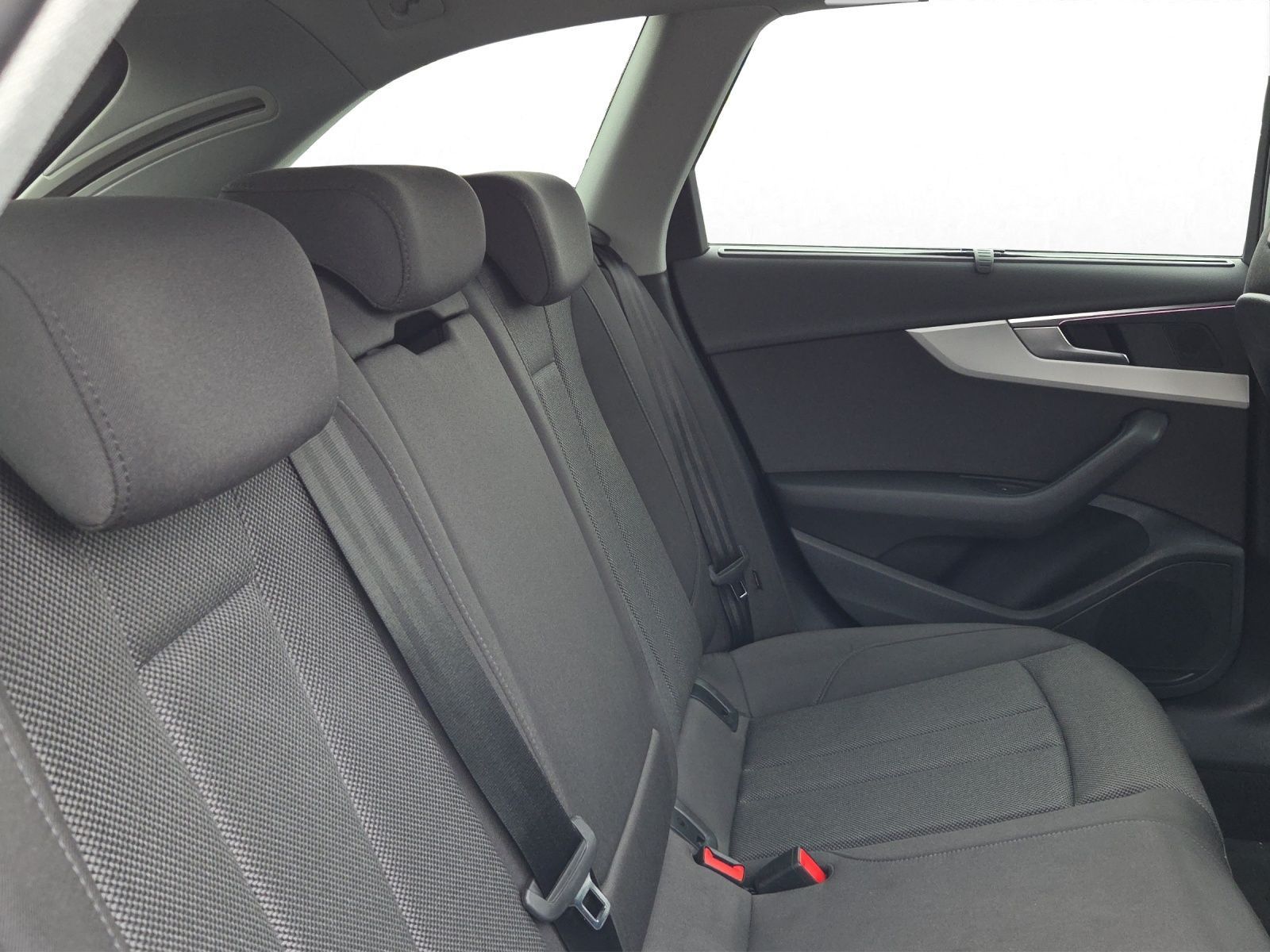 Audi A4 - Bild 16