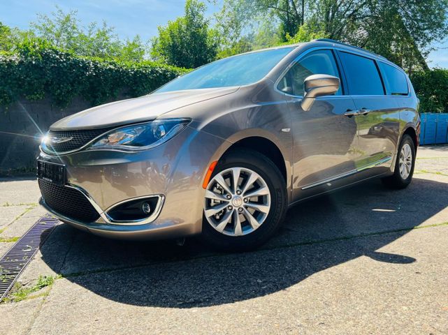 Chrysler Pacifica 3.6i V6 Leder Klima Navi Kam Alu 7 Sitz