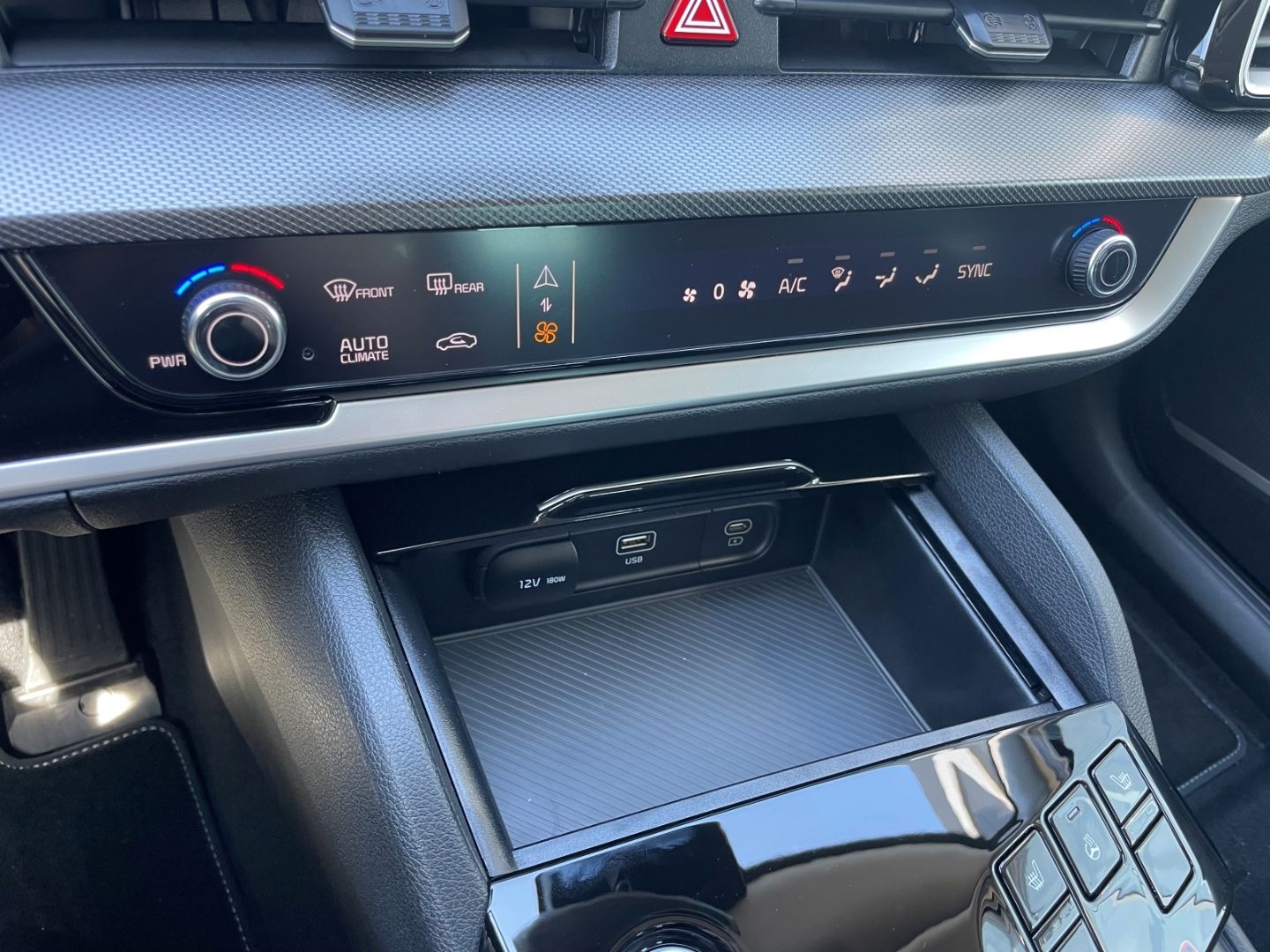 Fahrzeugabbildung Kia Sportage Ultimate Mild-Hybrid LED Kamera Navi DA