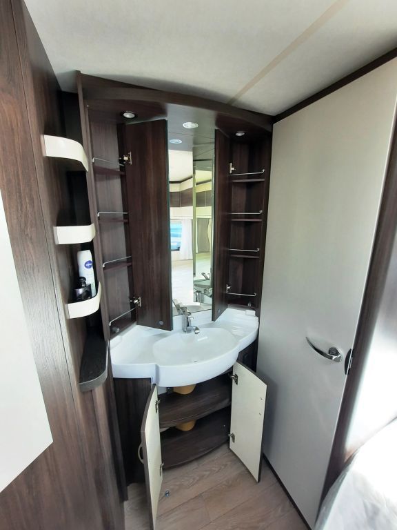 Fahrzeugabbildung Hobby Prestige 720 UKFe Verfüg./Sparen Sie 5.903,- €