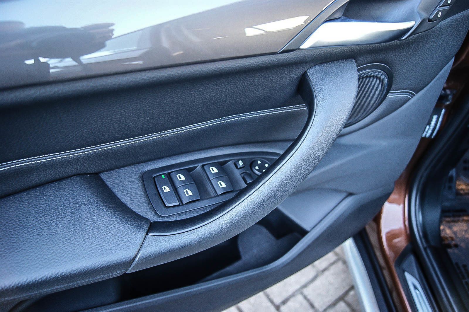 Fahrzeugabbildung BMW X1 xDrive18d xLine Aut. NAVI LED SIZHG TEMPOMAT