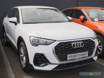 Audi Q3 - 4