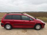 Peugeot 307 Break - rote Peugeot 307