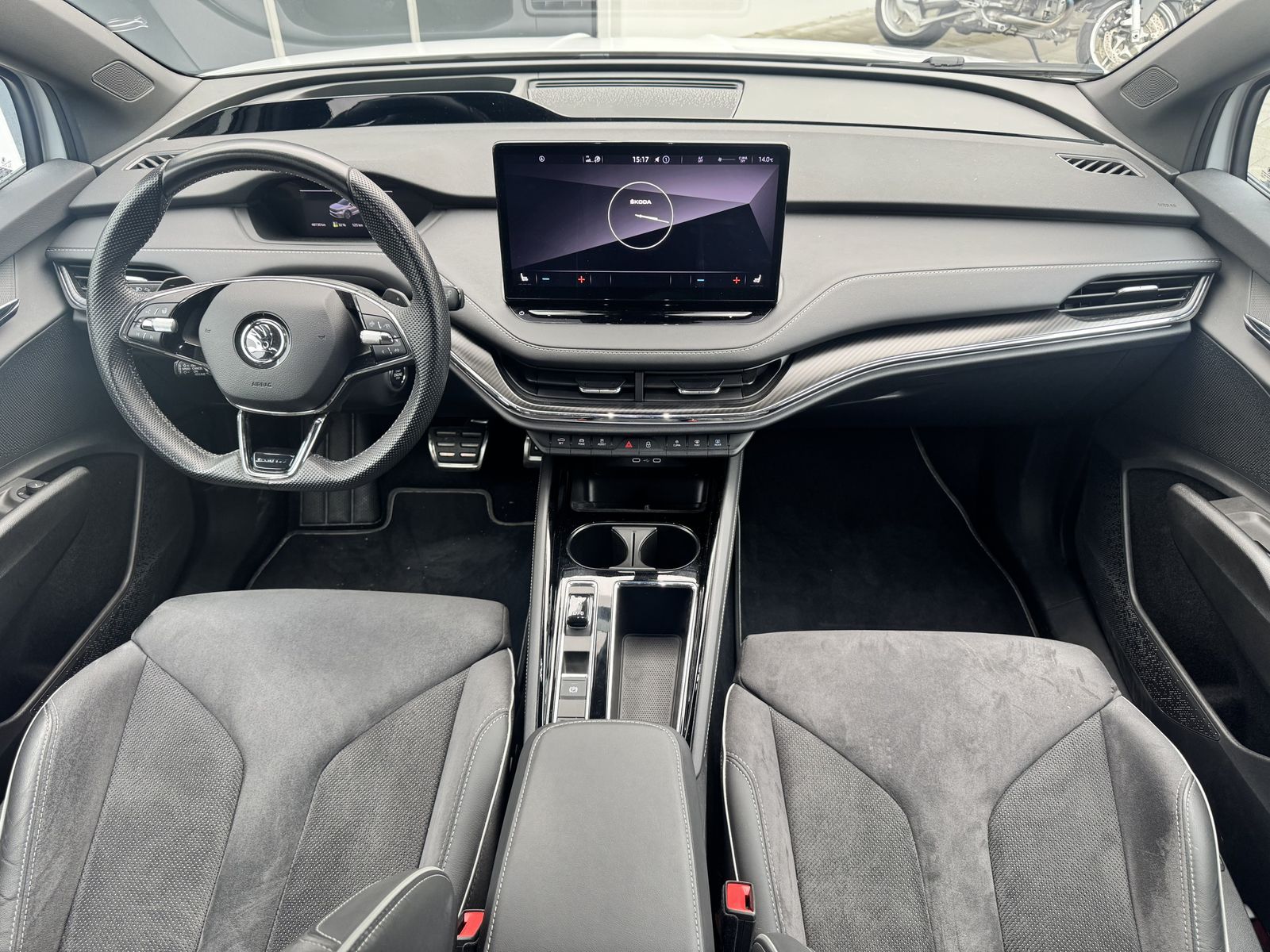 Skoda Enyaq IV80 x Sportline | AHK | Wärmepumpe imagem 3