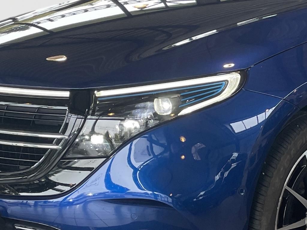 Fahrzeugabbildung Mercedes-Benz EQC 400 4M AMG AHK ACC Sitzklima SHD HUD Sport