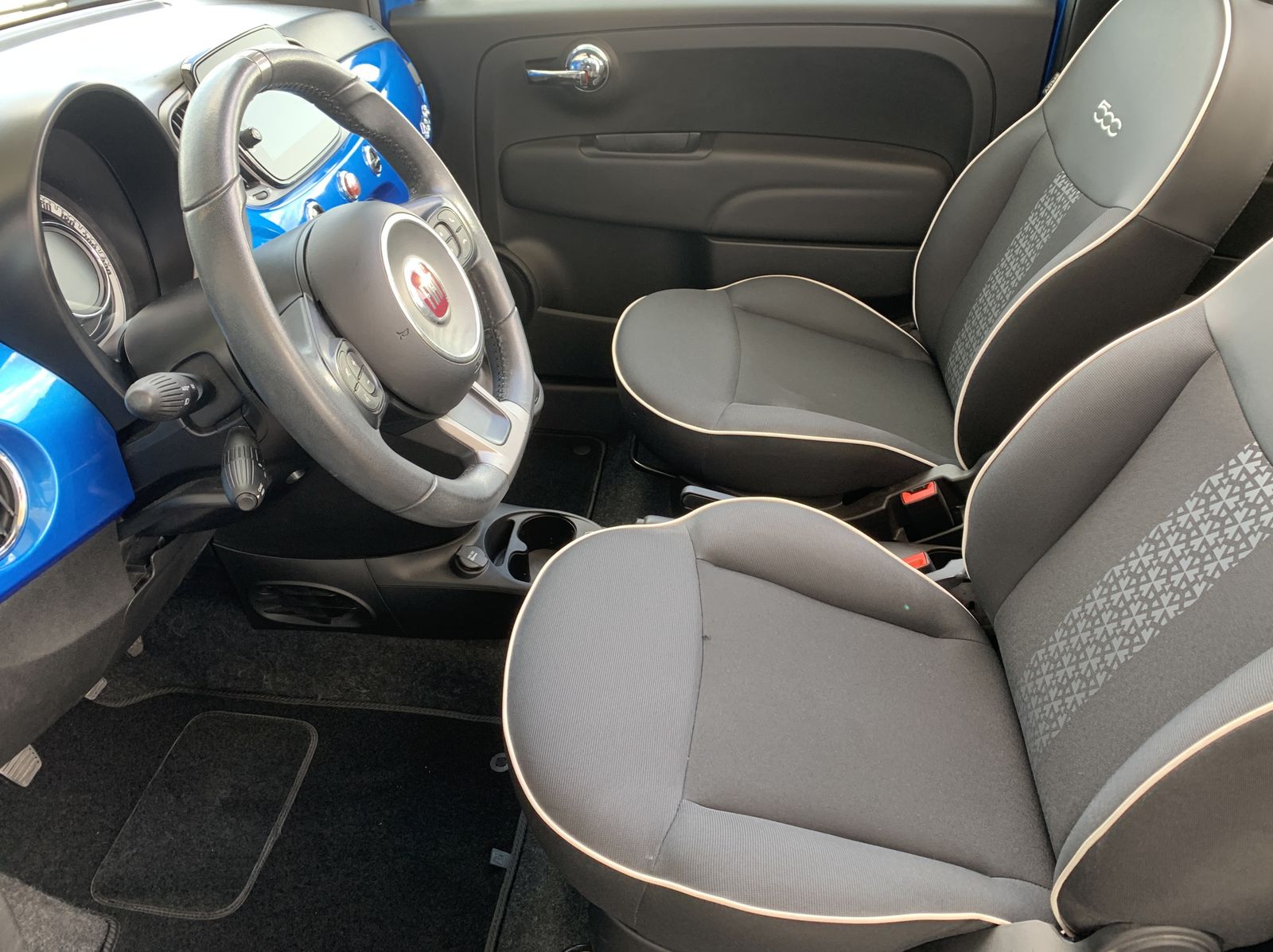 Fahrzeugabbildung Fiat 500C 1.2*Sport*LED*Temp*Klima*CarPlay*PDC*