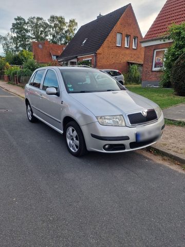 Skoda Fabia 1,4 Benziner TÜV 04/24