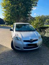 Toyota Yaris 1.0 Benzin | TÜV bis 07/27 - Toyota Gebrauchtwagen in Detmold