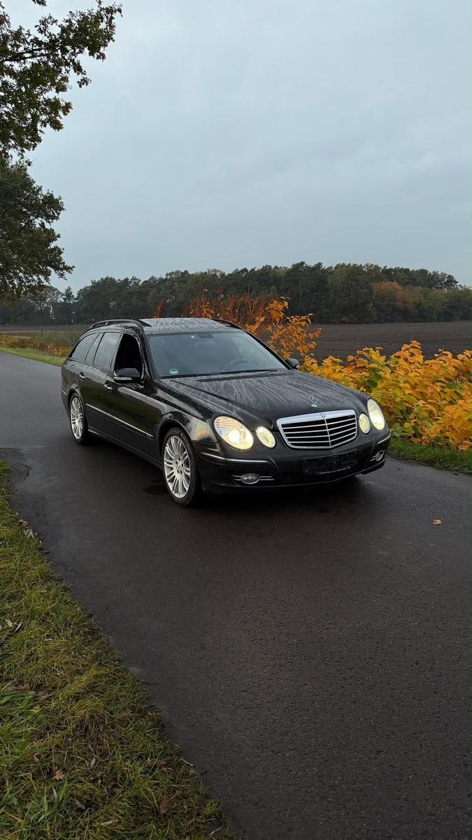 Mercedes-Benz E 320