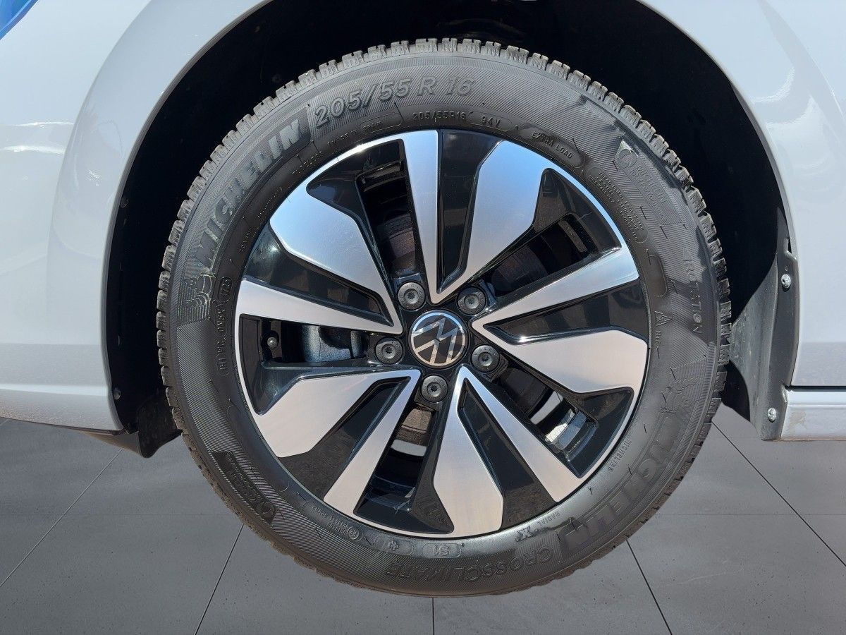 Volkswagen Golf - Bild 17