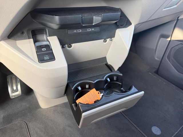 T7 Multivan Style 2.0 TDI AHK-klappbar Navi