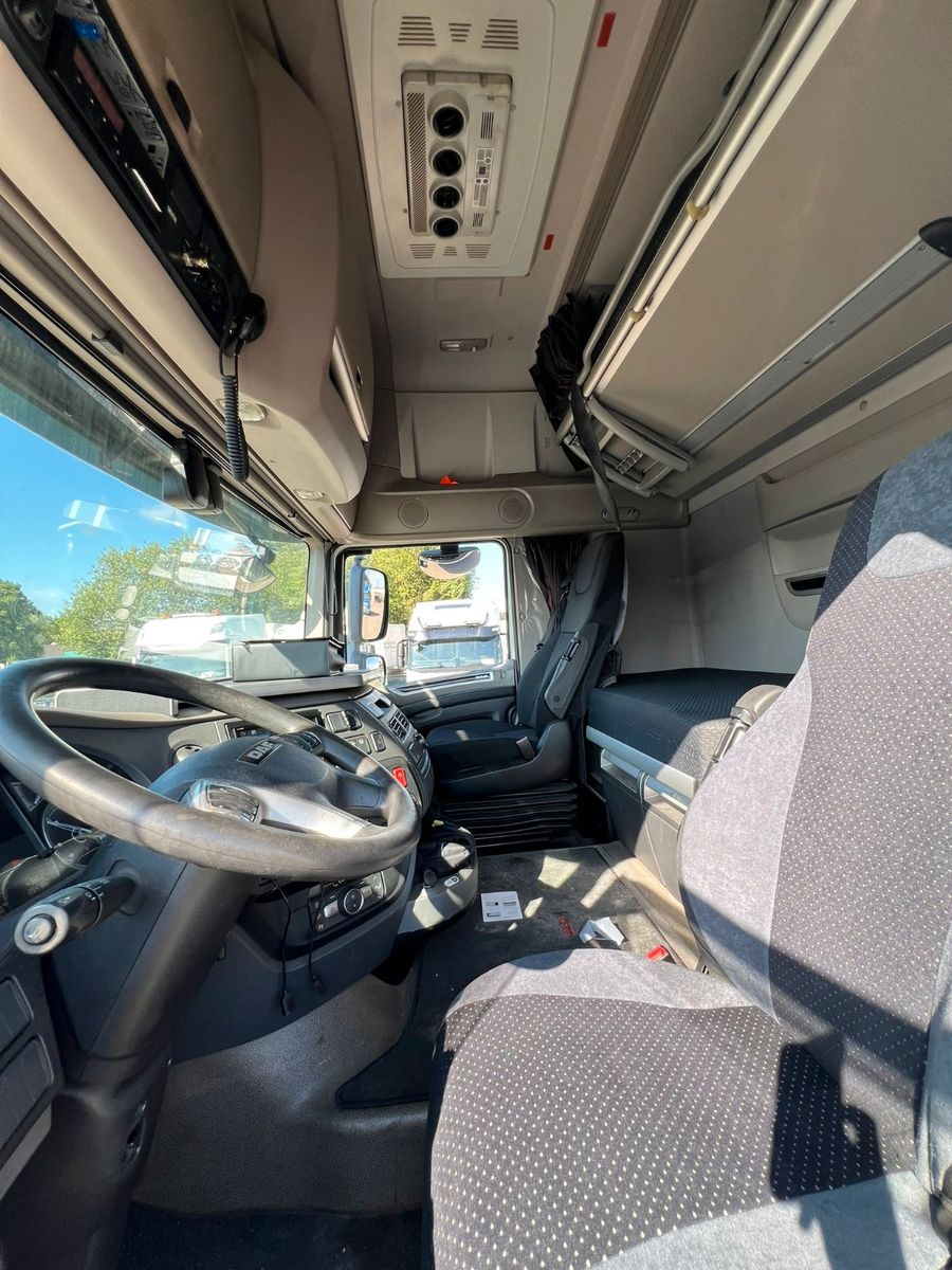 Fahrzeugabbildung DAF XF 480 FT,  Intarder