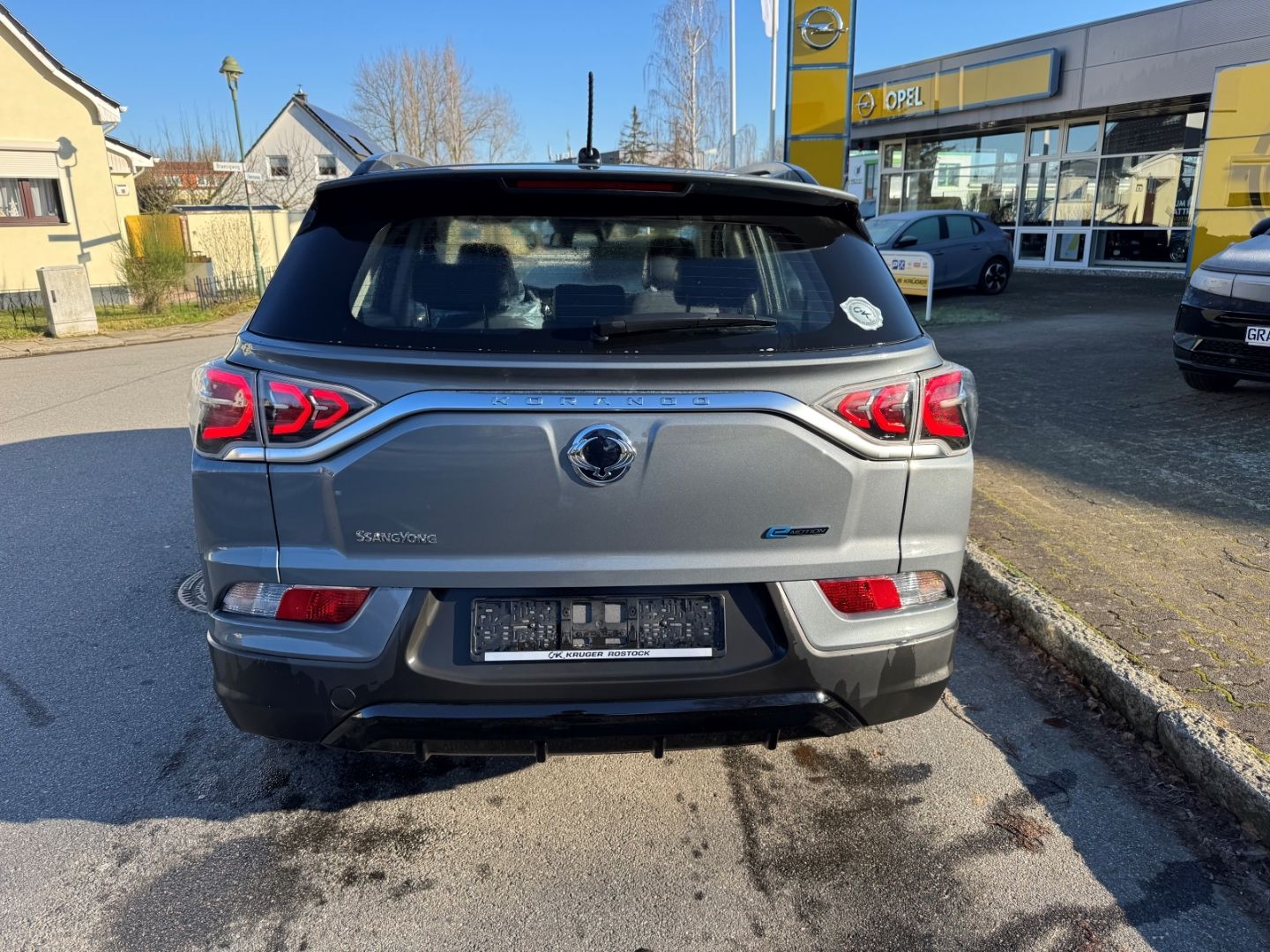 Fahrzeugabbildung KGM Korando E-Motion Bronze 4x2 mit Rückfahrkamera