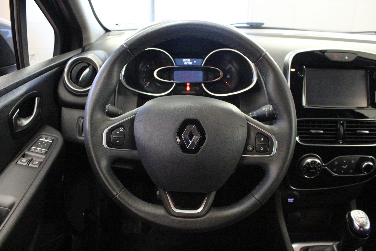 Fahrzeugabbildung Renault Clio TCe 90 GT Line *Navi*Klima*Winterräder *