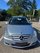 Mercedes-Benz B 160 BlueEFFICIENCY - - gebrauchte Mercedes-Benz B 160 aus dem Jahr 2009