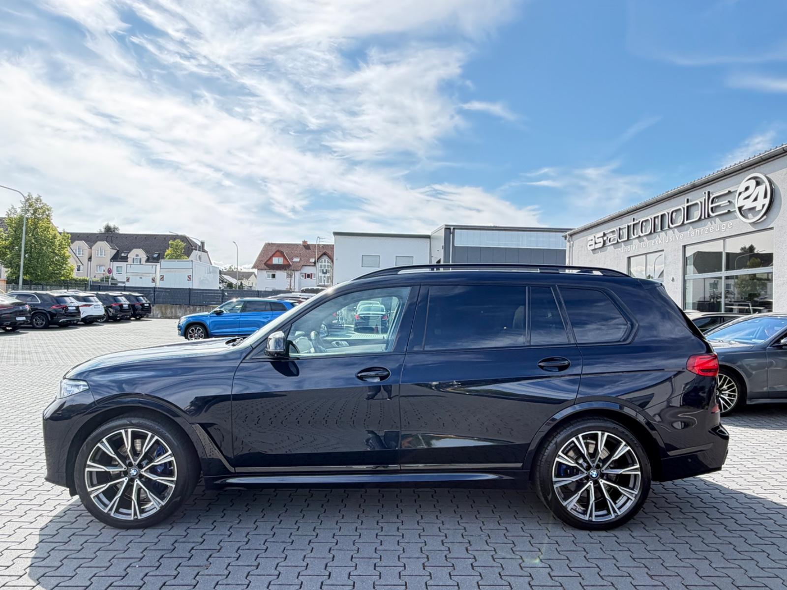 BMW X7*M50xd*M-SPORTPAKET*3xTV*6xSITZER*ACC*HUD*360