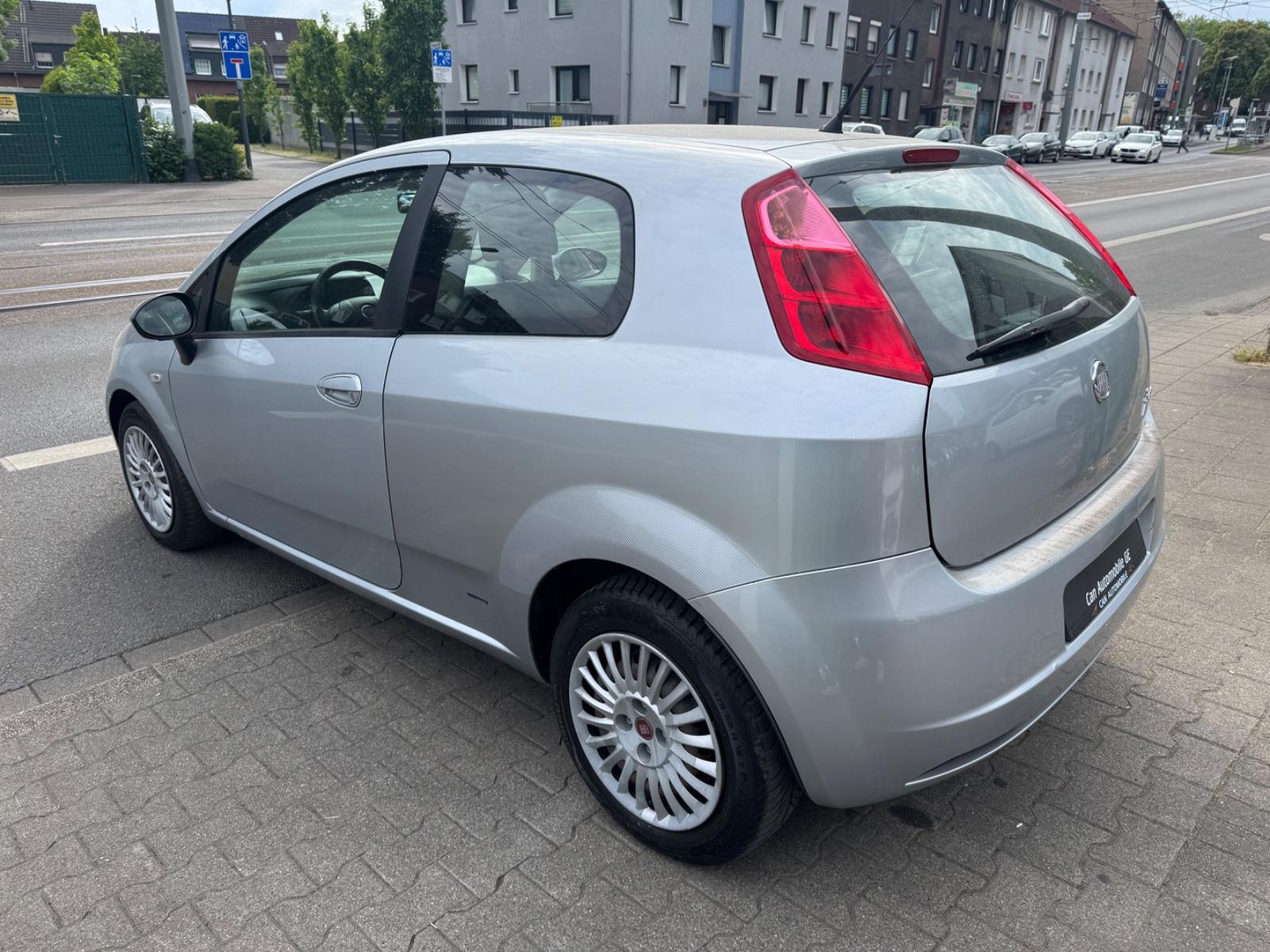 Fiat Grande Punto 1.4 8V Start*TÜV&SERVICE NEU*