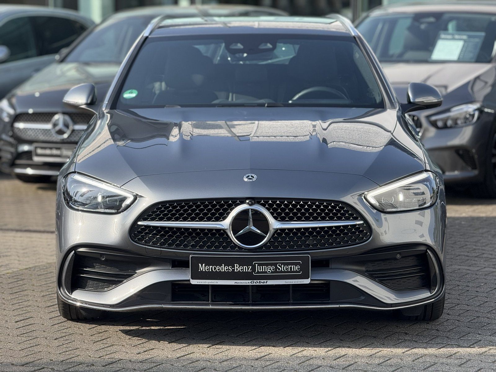 Fahrzeugabbildung Mercedes-Benz C 200 T AMG*DISTRONIC*360°*DIGITALLIGHT*KEYLESS*