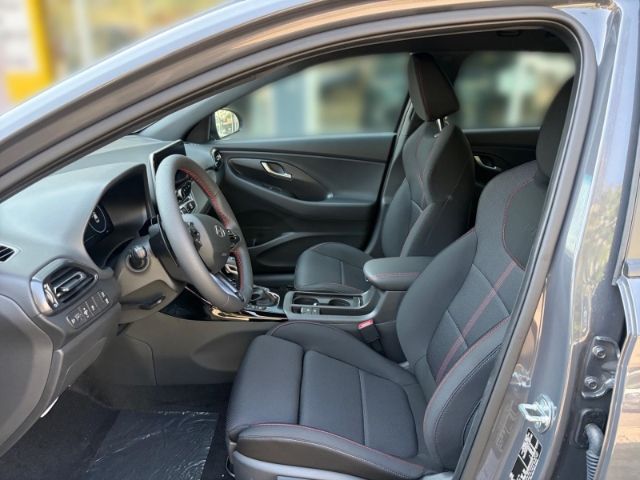 Fahrzeugabbildung Hyundai i30 Kombi (MY26) 1.6 T-GDI (150 PS) 7-DCT N Line