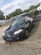 Renault Megane Coupé-Cabriolet Avantage 1.9 dCi FAP ... - Renault Megane mit Diesel-Antrieb: Cabrio, 1.9