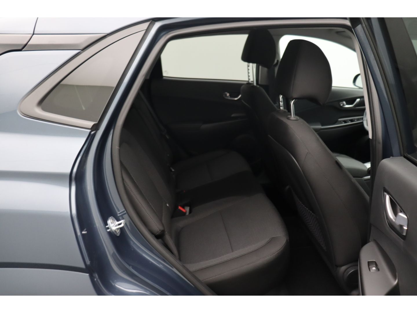 Fahrzeugabbildung Hyundai KONA Elektro Trend 2WD Totwinkelass ACC