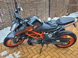 KTM Duke 125 - KTM Motorräder in Dresden