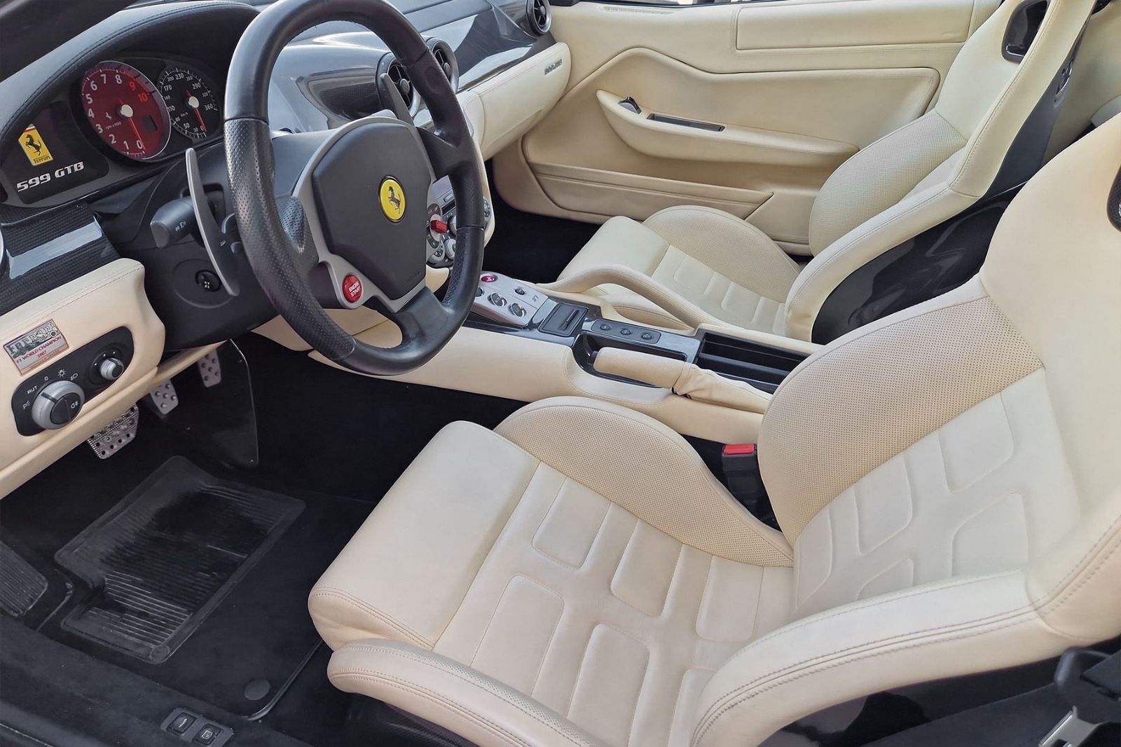 Fahrzeugabbildung Ferrari 599 GTB*rosso monza*new Ceramic brakes*