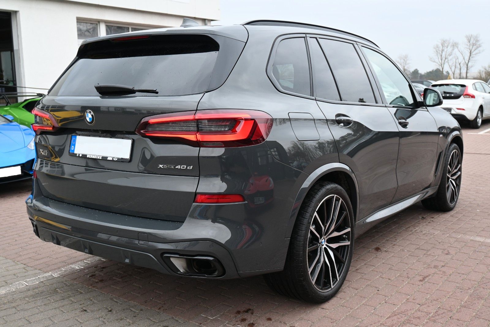 Fahrzeugabbildung BMW X5 xDrive 40d M Sport *ACC*B&W*HUD*PANO*Mietkauf