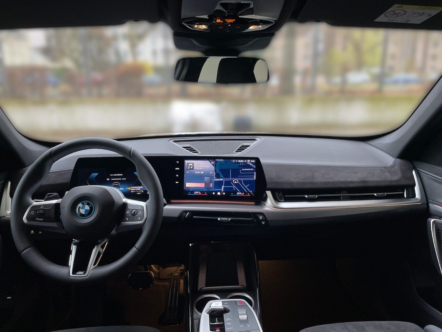 BMW iX1 - Bild 9