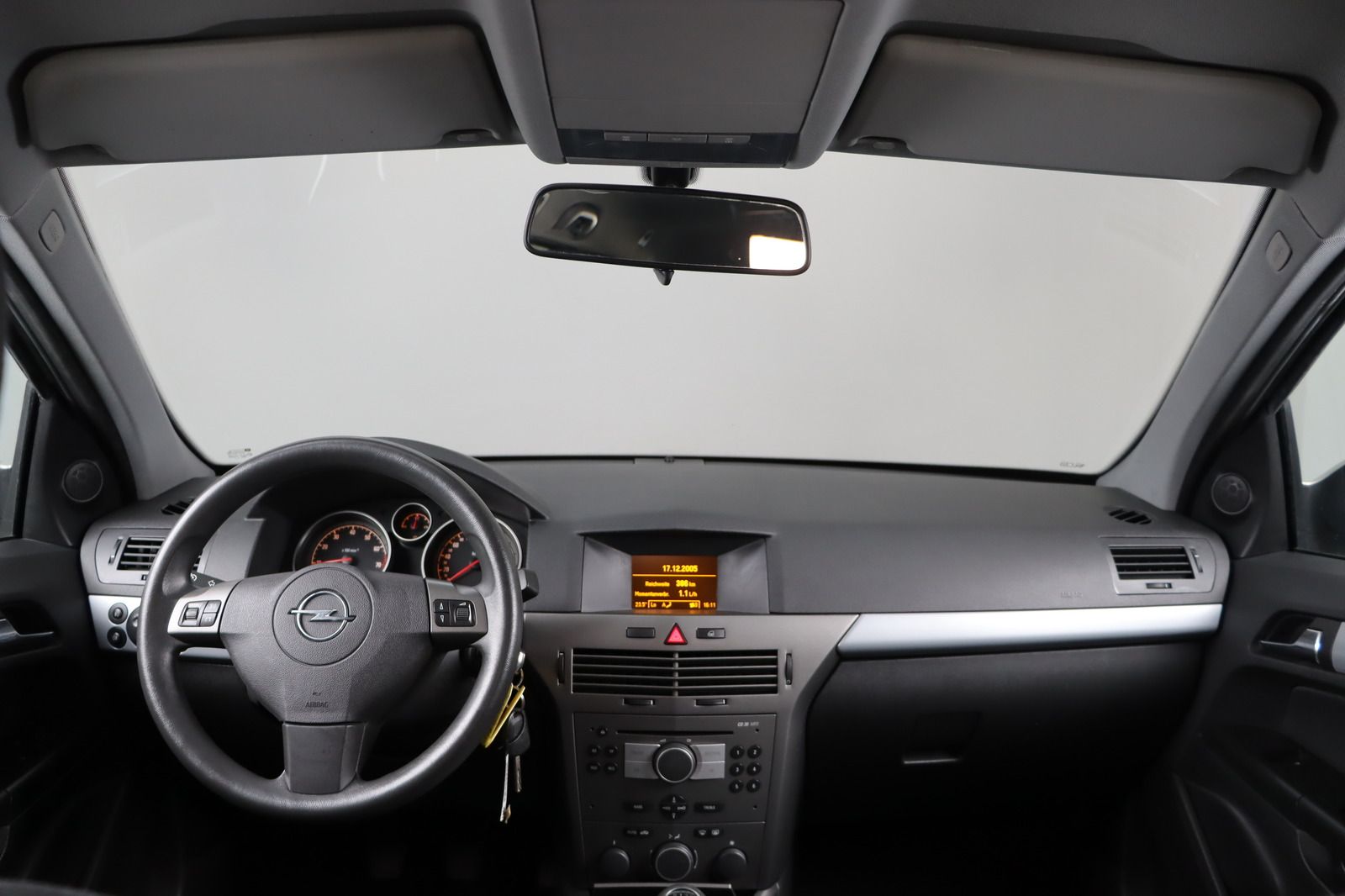 Fahrzeugabbildung Opel Astra Caravan 1.6 Twinport Edition