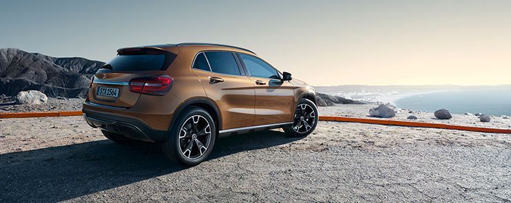 Mercedes-Benz GLA-X156 2017 - GLA 180 Night Edit imagem 3