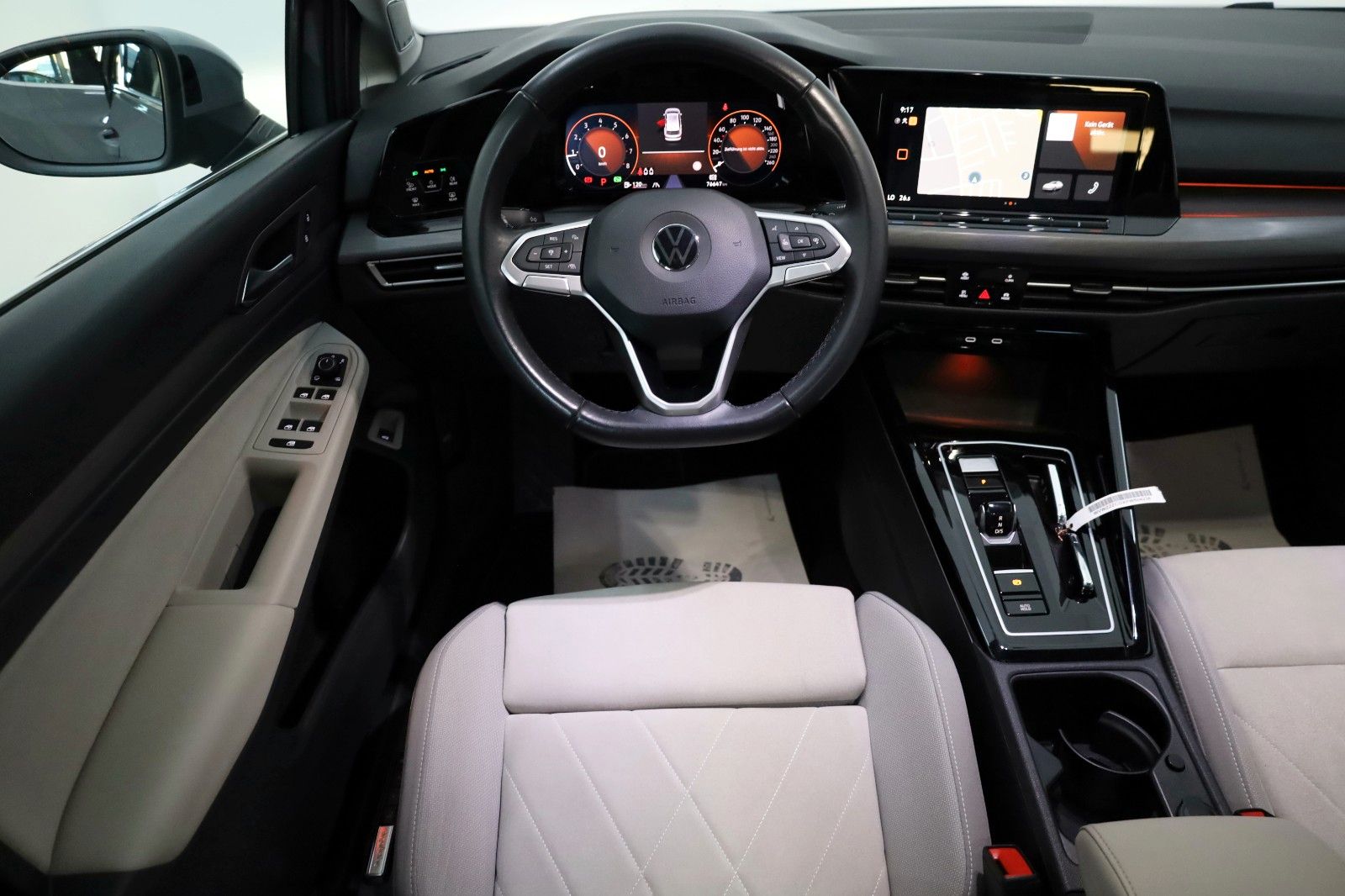 Fahrzeugabbildung Volkswagen Golf VIII Variant Style Navi,LED,Harman/K,ACC,SH