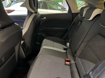 Bild 18 Renault Captur TCe 130 EDC GPF Edition One