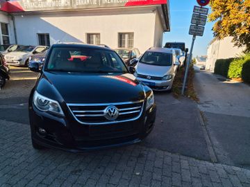 Volkswagen Tiguan - 5