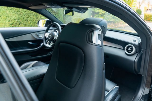 Mercedes-Benz C63S AMG Coupe / BURMESTER/ PANO/ HIGH-END/ 360° Mercedes-Benz C63S AMG Coupe / BURMESTER/ PANO/ HIGH-END/ 360°
