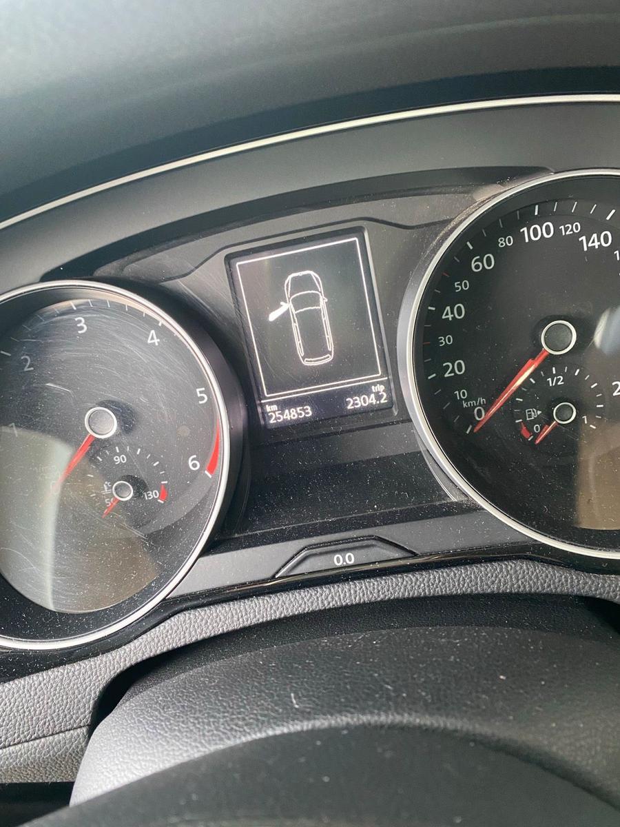 Volkswagen Passat 2015 — photo 10