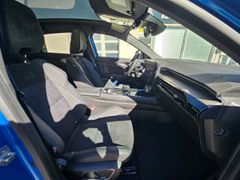 Fahrzeugabbildung Rafale 200 E-Tech Full Hybrid Esprit Alpine Voll