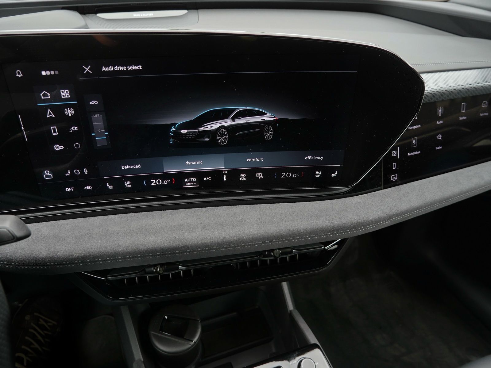 Audi S6 e-tron - Bild 22