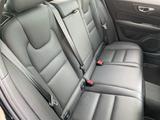 Volvo V60 Cross Country B5 AWD Ultimate Mild-Hybrid Au - Volvo V60 Cross Country mit Benzin-Antrieb: Automatik