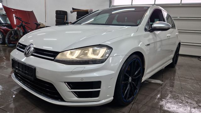 Volkswagen Golf VII R BMT 4Motion Navigation Xenon