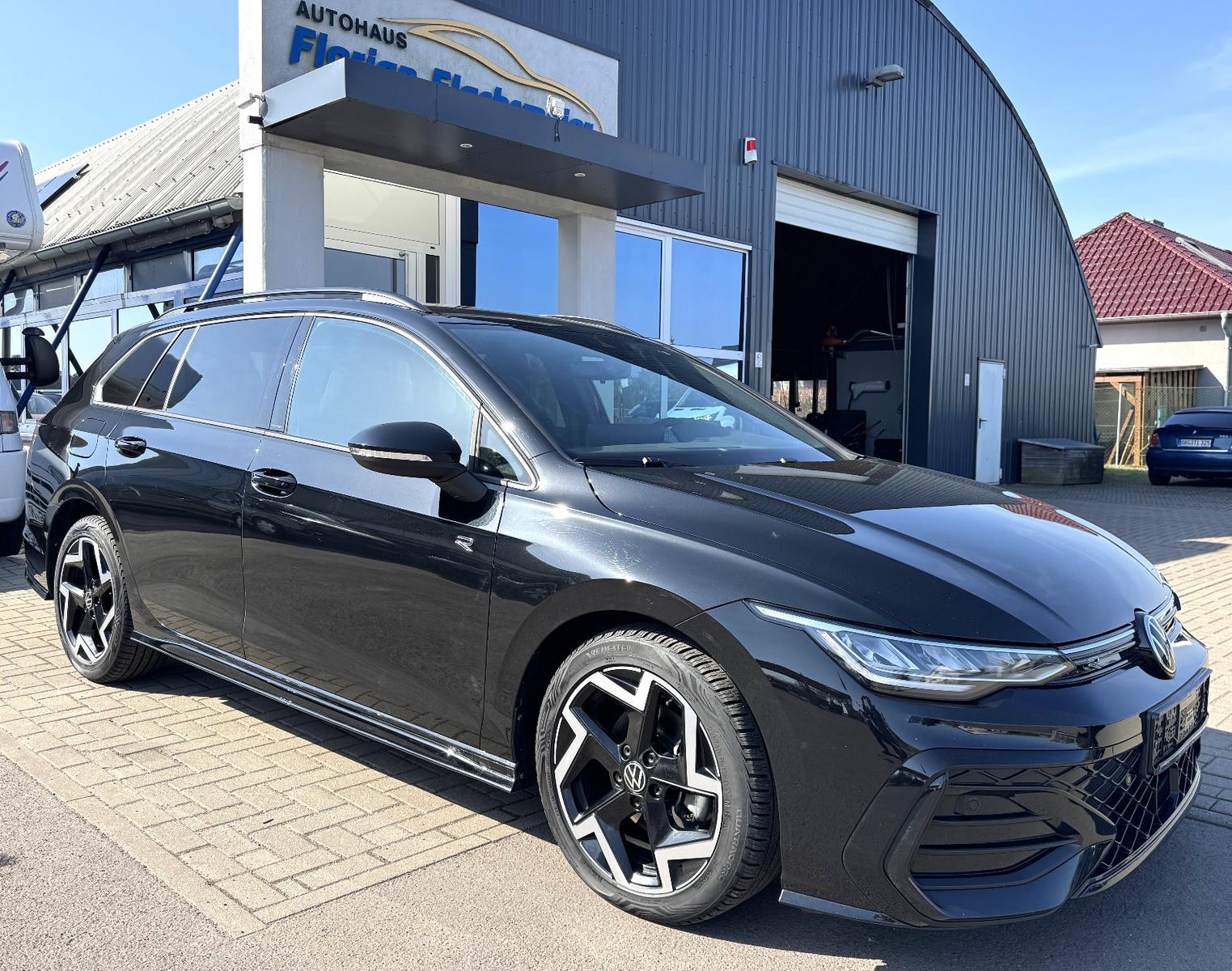 Volkswagen Golf VIII Variant 1.5 eTSI 110 kW R-Line