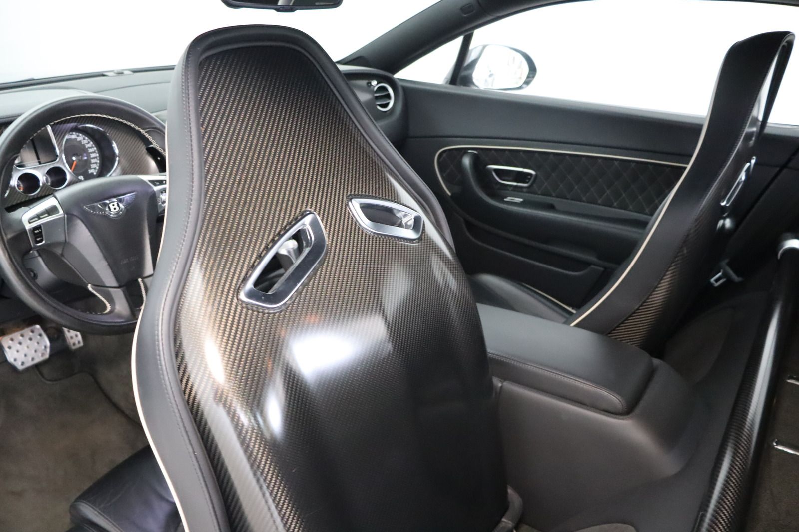 Fahrzeugabbildung Bentley Continental GT 6.0 Supersports RFK* Navi *Xenon