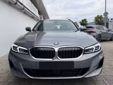 BMW 330e xDrive Touring AHK/AdaptLED/SportSitz/HiFi - BMW 330 Neuwagen